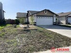 Foto principal - Cozy Home in Southwest Bakersfield!