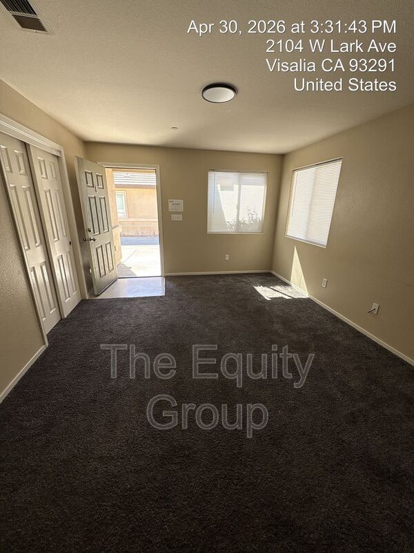 Building Photo - 2104 W Lark Ave