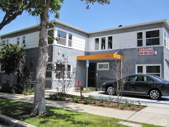 Building Photo - 1250 Edris Dr