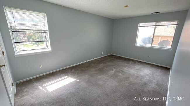 Foto del edificio - 914 Tenderfoot Hill Rd