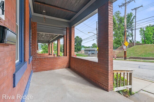 Building Photo - 3 br, 2 bath House - 244 46th Street