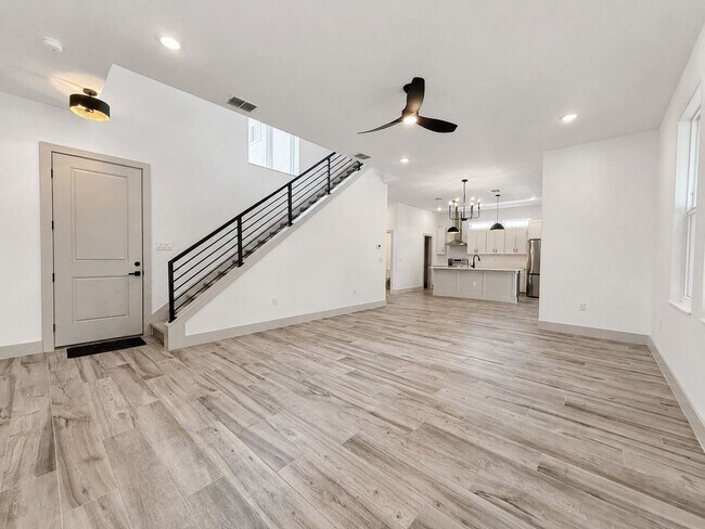 Foto del edificio - 724 Ellwood Ave