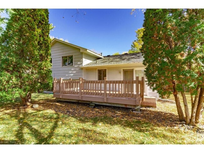 Great Deck - 10168 Jewell St NE