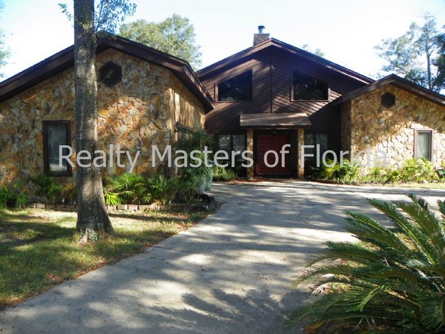Building Photo - 6100 Saufley Pines Rd