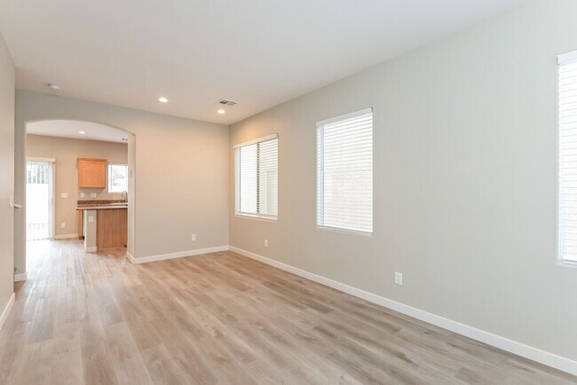 Building Photo - 10931 Colour Magic St