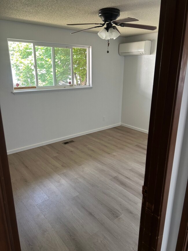 Foto del edificio - 6611 52nd Ave W