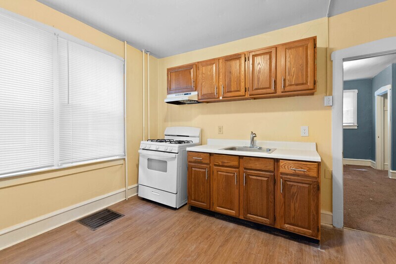 244 Mansion Ave Unit A, Downstairs, Audubon, NJ 08106 Condo for Rent