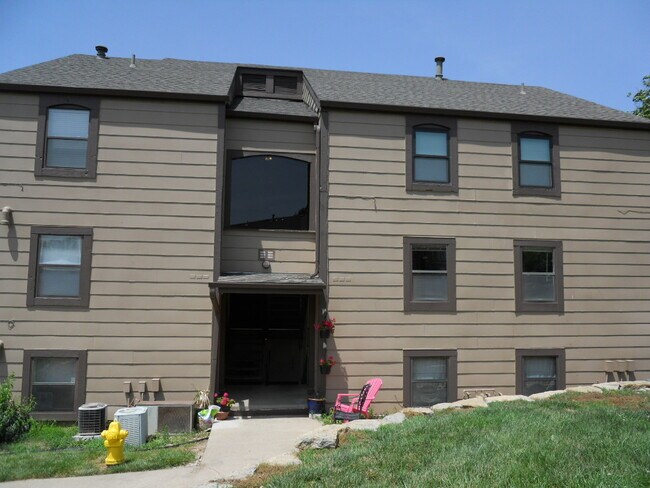 Building Photo - 1339 Westbrooke St