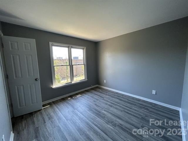 Building Photo - 3142 Driftwood Dr