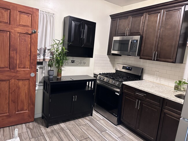 Foto del edificio - 8482 164th St