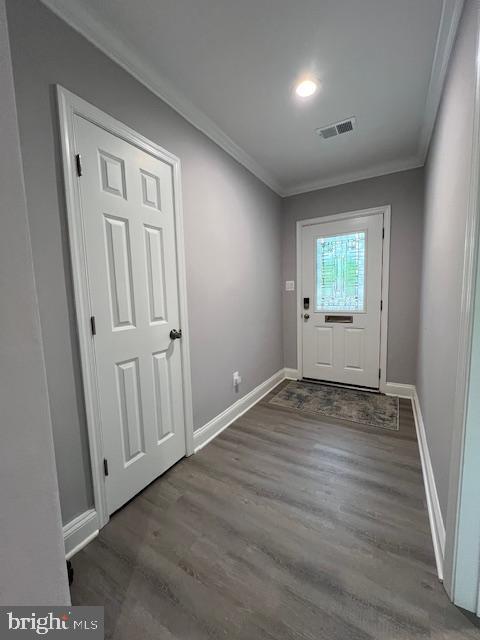 Building Photo - 3305 W Coquelin Terrace