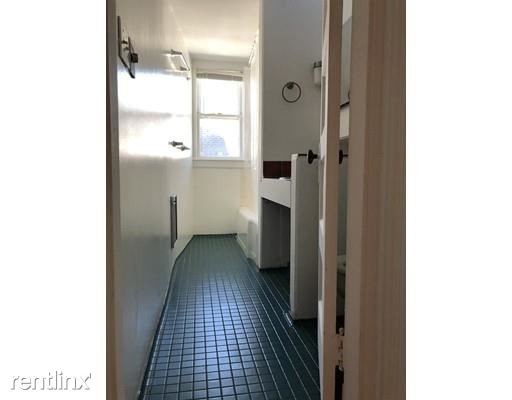 Building Photo - 1 br, 1 bath  - 9 Whittier St # 2