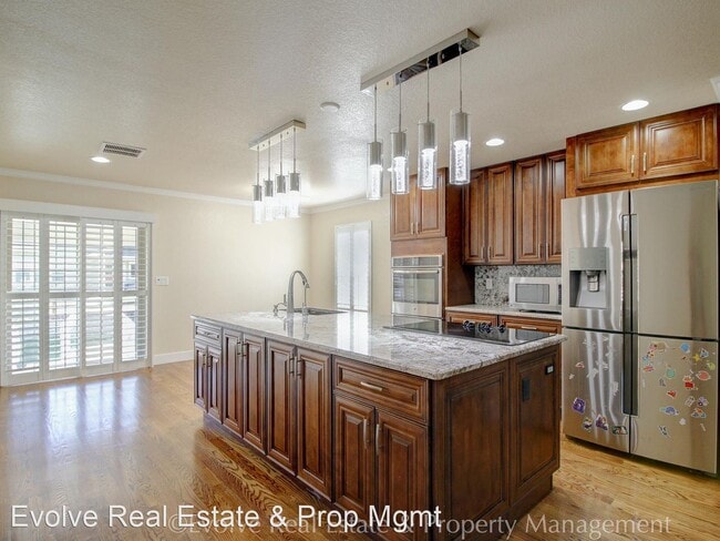 Building Photo - 3 br, 3 bath House - 24326 E 5th Pl
