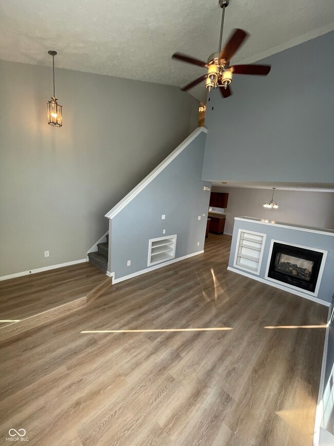 Foto del edificio - 612 Scotch Pine Dr