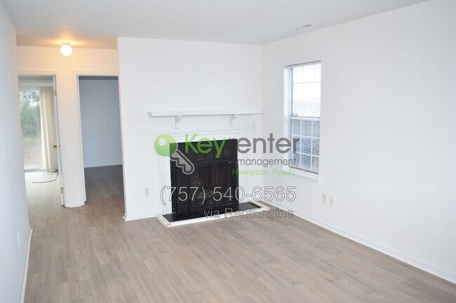Foto del edificio - 579 Peregrine St