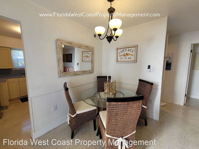 Foto del edificio - 2 br, 1 bath House - 3835 Almeria Ave Apt C1