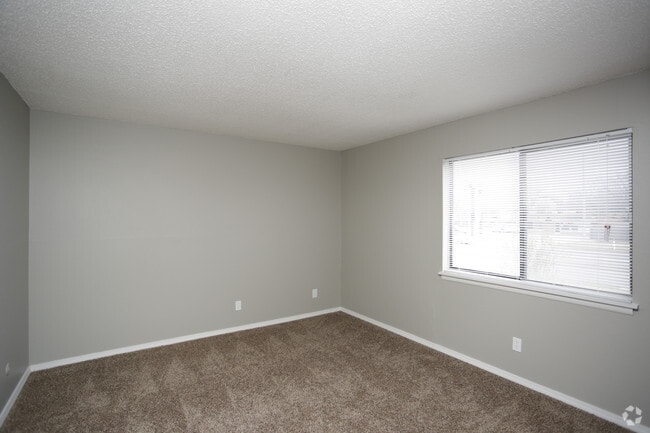 1BR, 1BA - 690 SF - Villas on Rock