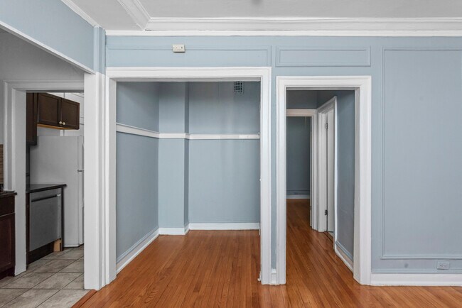 Foto del edificio - 1361 W Estes Ave