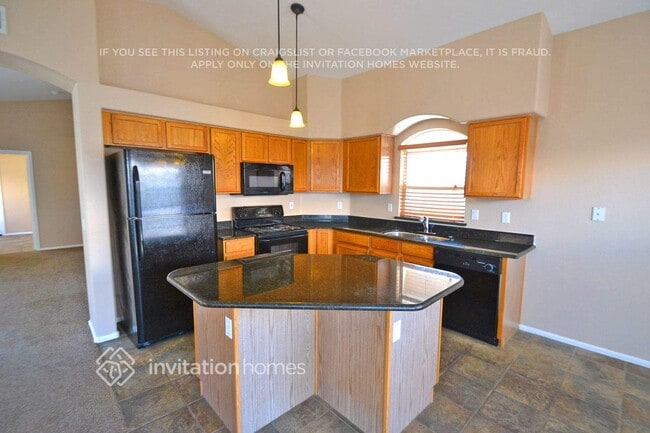 Building Photo - 2626 S 156th Ave