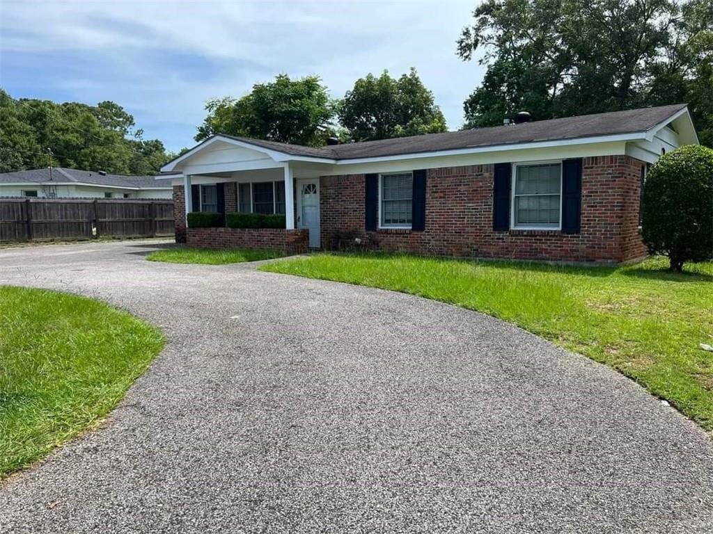 Primary Photo - 703 S University Blvd
