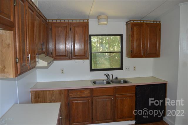 Building Photo - 127 Estate Dr