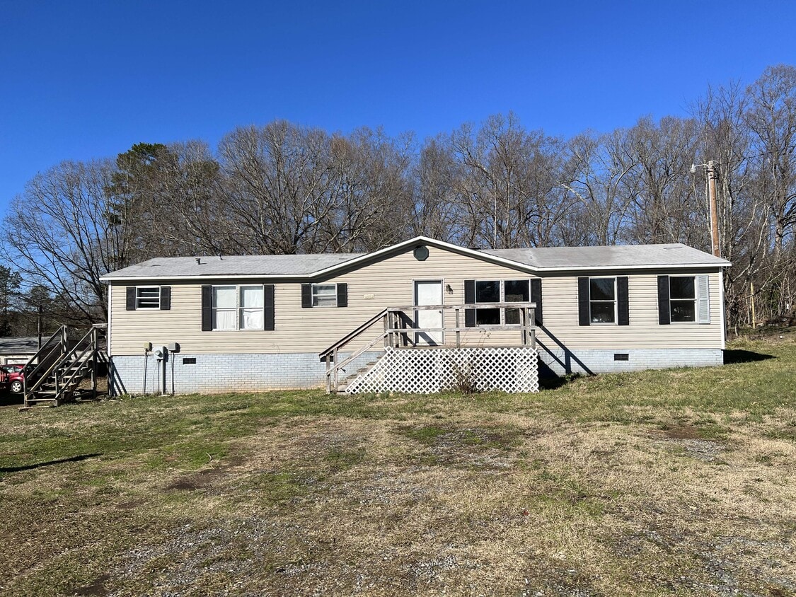 816 S Vance St, Landis, NC 28088 House for Rent in Landis, NC