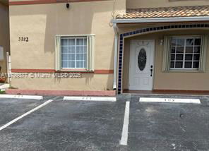 Primary Photo - 3282 W 70th St