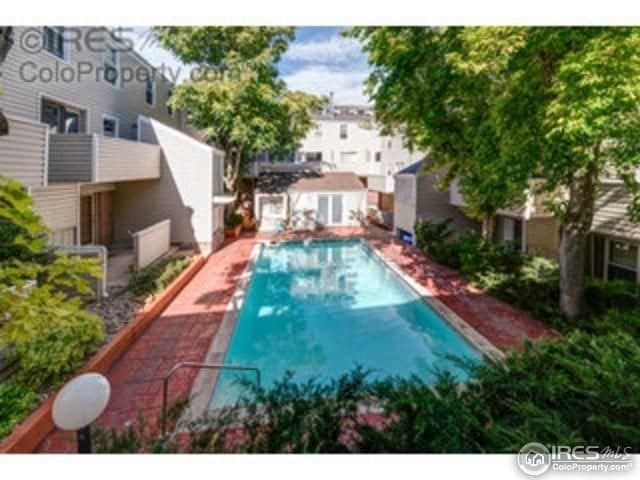 Foto del edificio - 1111 Maxwell Ave