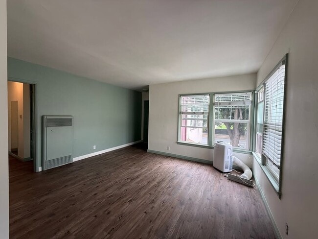 Building Photo - 742 N Verdugo Rd