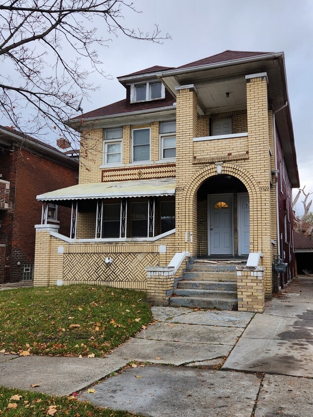 Primary Photo - 3322 Clements St