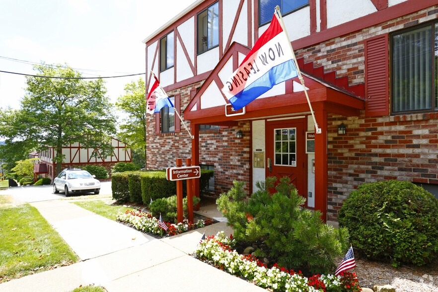 Churchill Square Rentals Pittsburgh, PA