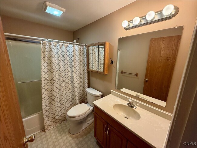 Foto del edificio - 1336 Westcott St