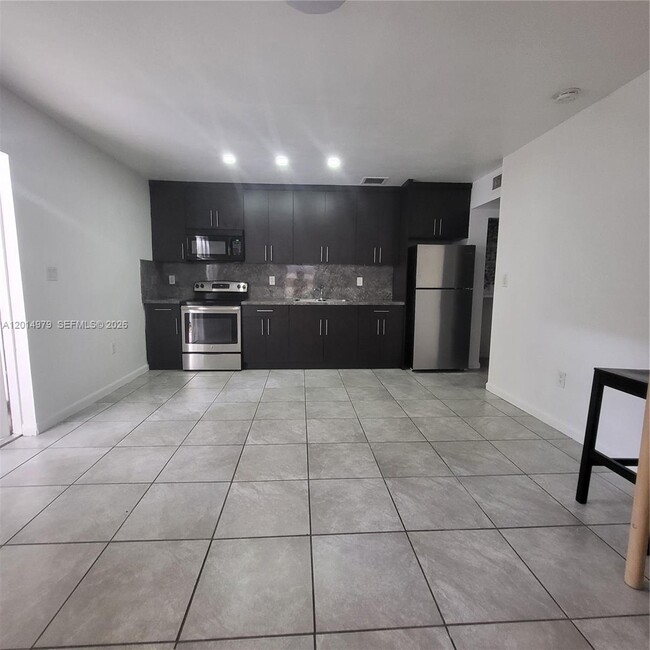 Building Photo - 315 NW 59th St
