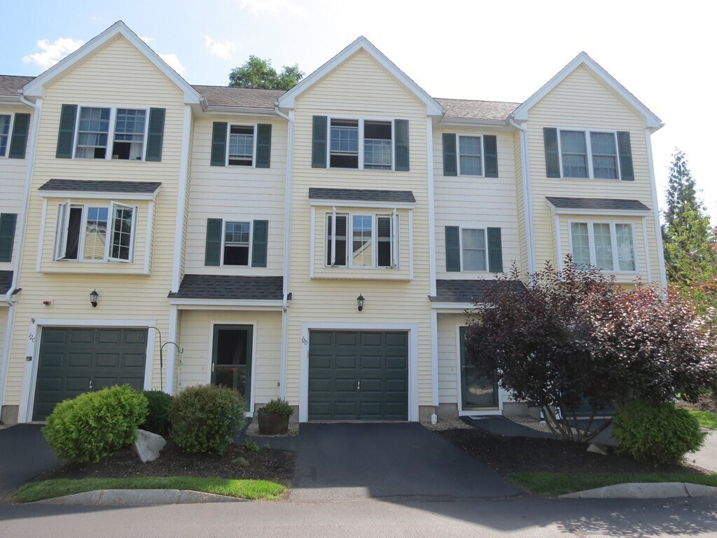 12 Partridge Ln Unit D, Salisbury, MA 01952 Condo for Rent in
