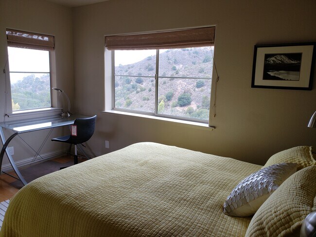 Bedroom - 1117 Alvarado Rd