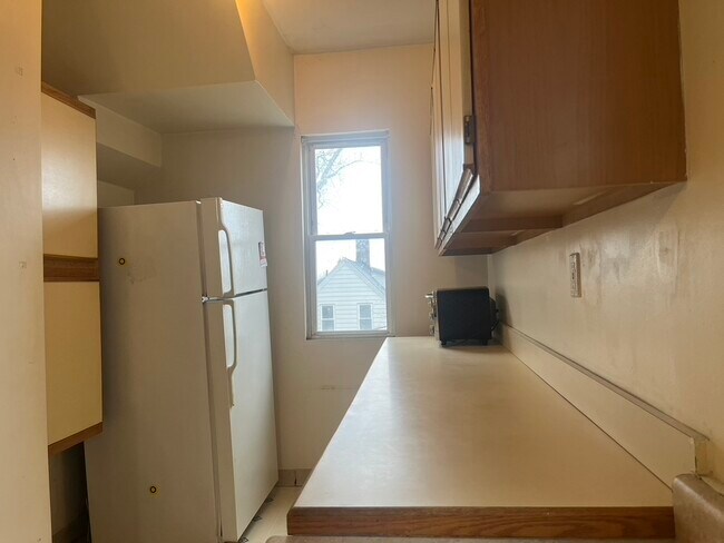 Foto del edificio - 223 Highland Ave