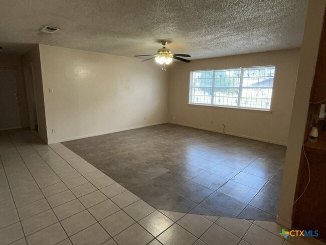 Building Photo - 1502 Linda Ln