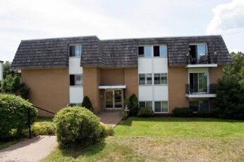 Photo principale - 410 Pleasant St