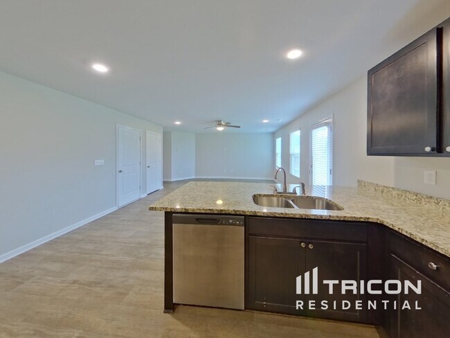 Foto del edificio - 1071 Bluecoat Cir