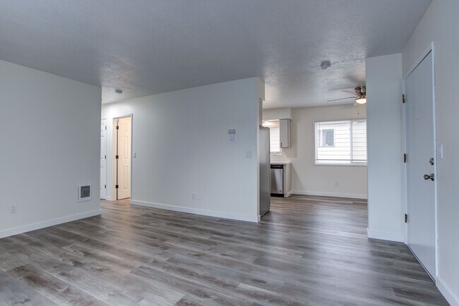 Building Photo - Orlena Apartments