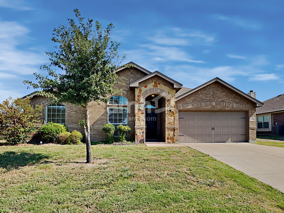 156 Doe Meadow Ln House Rental in Forney, TX