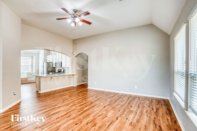 Foto del edificio - 4810 Bay Vista Dr