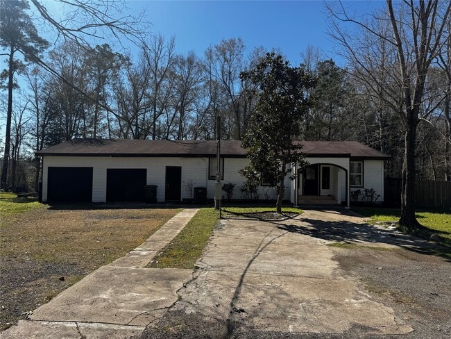 Building Photo - 4302 Trent Rd