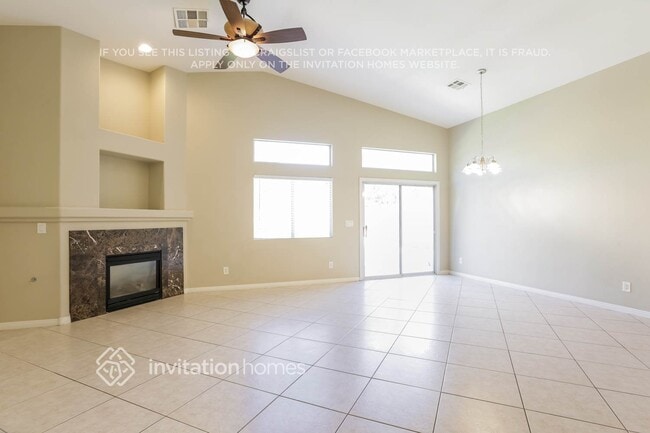 Building Photo - 2124 Paganini Ave
