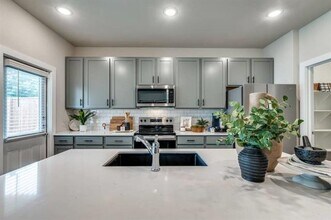 Building Photo - 6616 Babylon Blvd