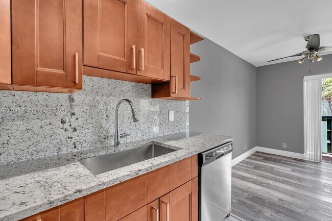 Foto del edificio - 8911 NW 28th Dr