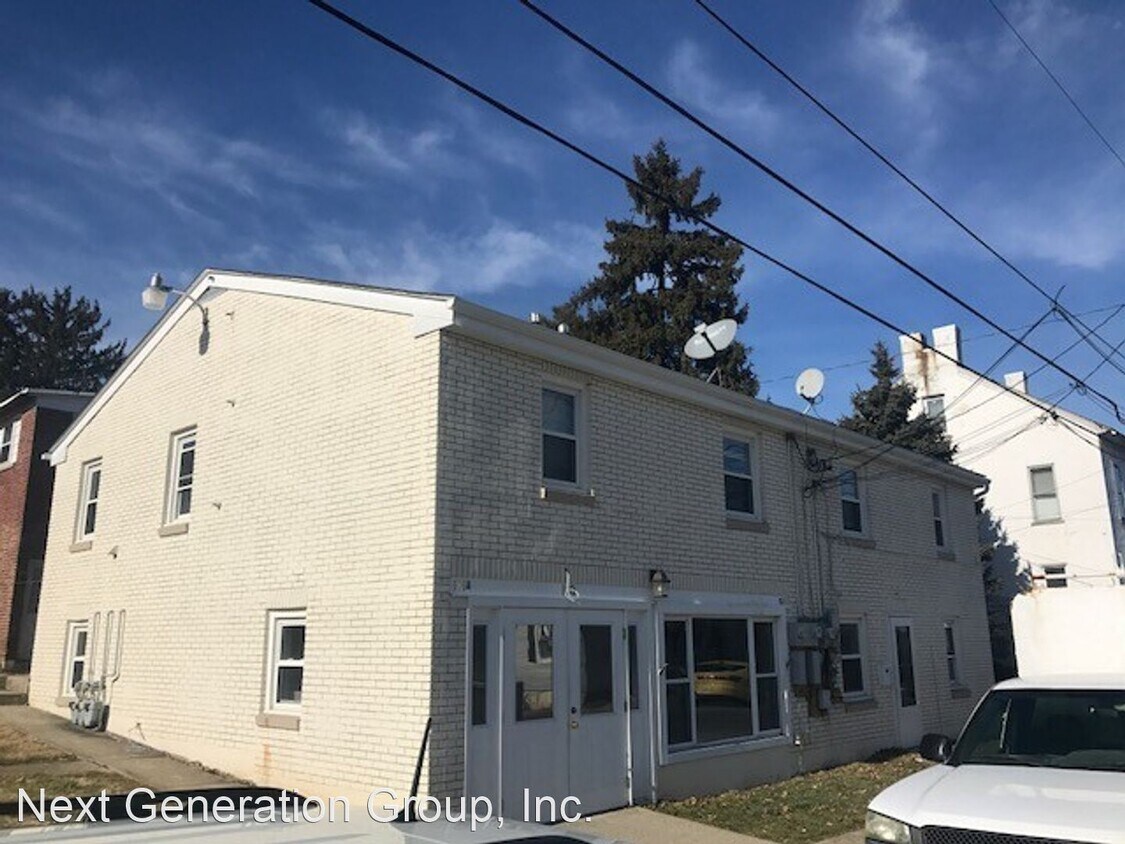 Primary Photo - 183 Ridge St