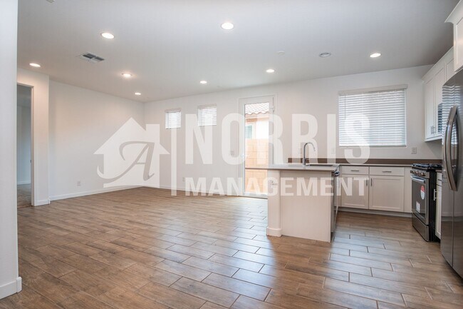 Building Photo - ONE MONTH FREE!!! Beautiful New Home Offer...