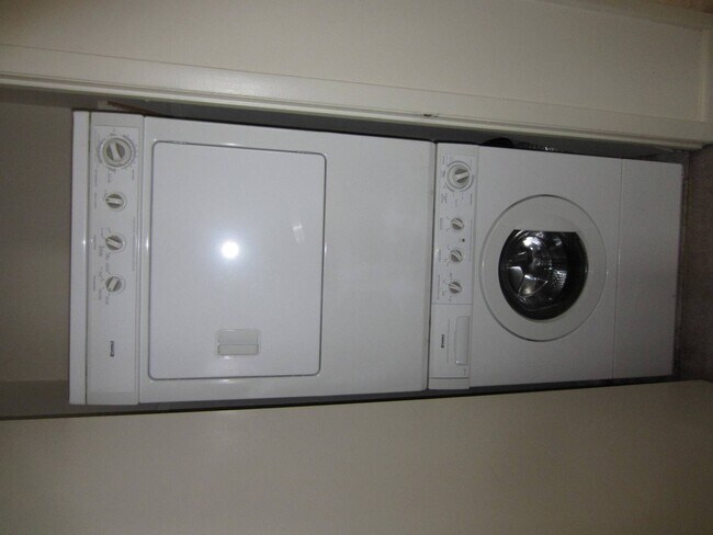 Foto del edificio - Avalon Townhomes