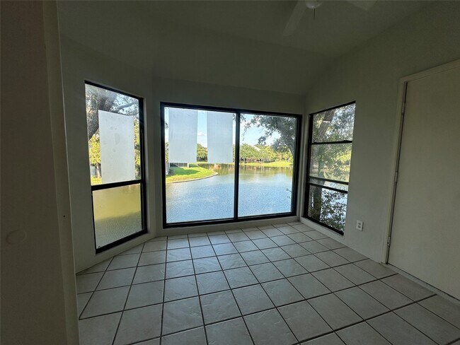 Building Photo - 4144 Greystone Way